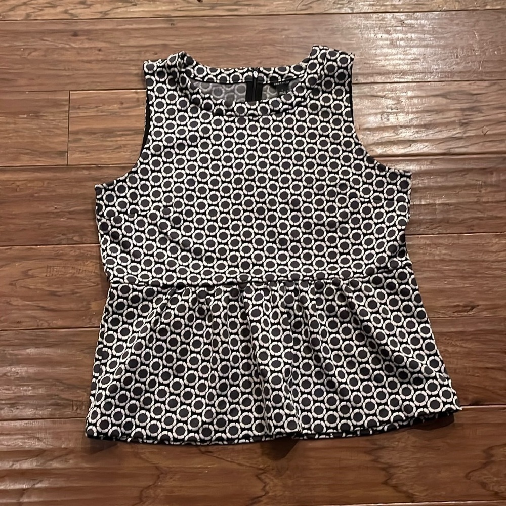 Ann Taylor Sleeveless Peplum Top Size L